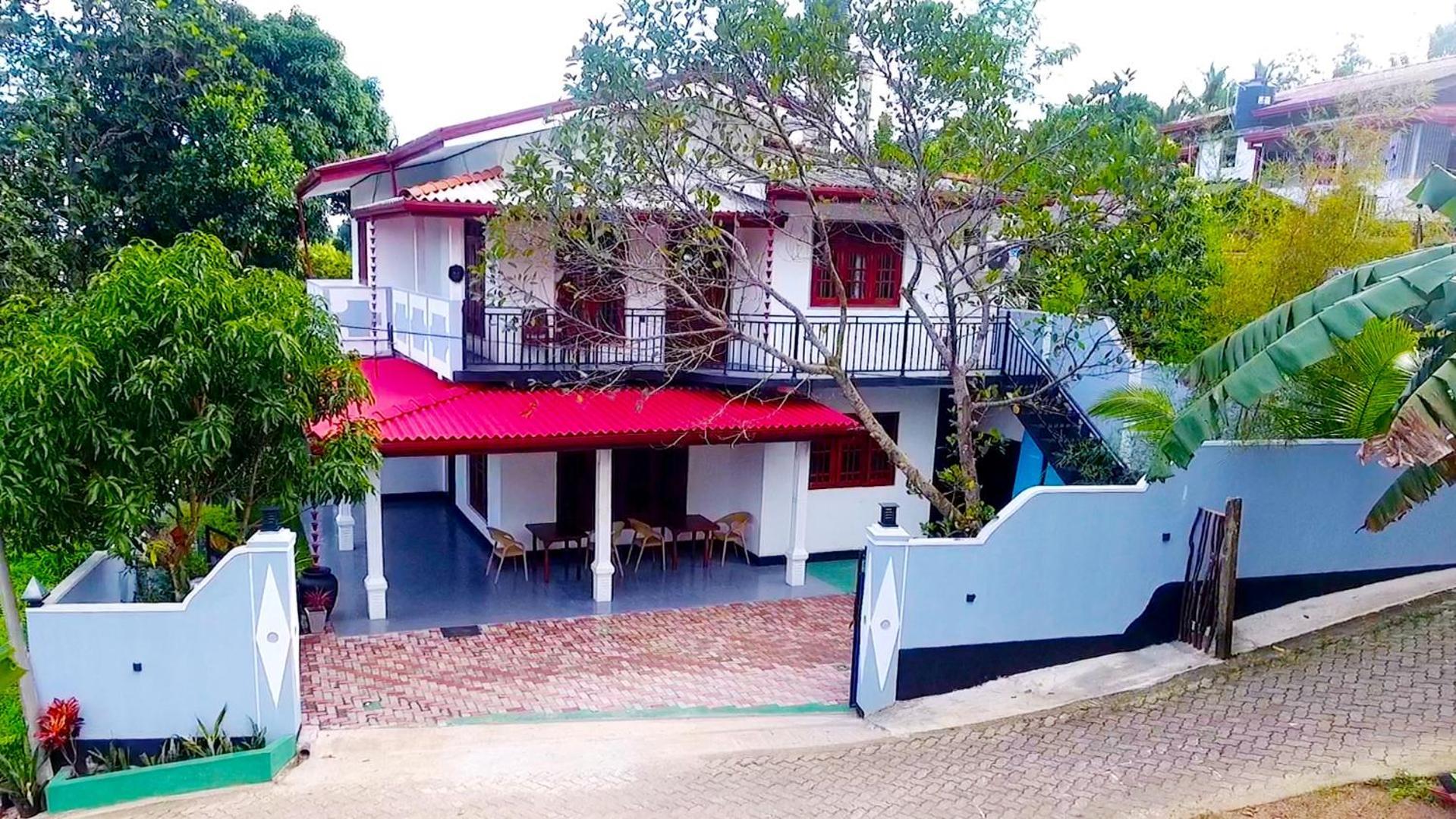 ดินซารา เพิร์ล วิลลา Bed & Breakfast เวลิกามา ภายนอก รูปภาพ