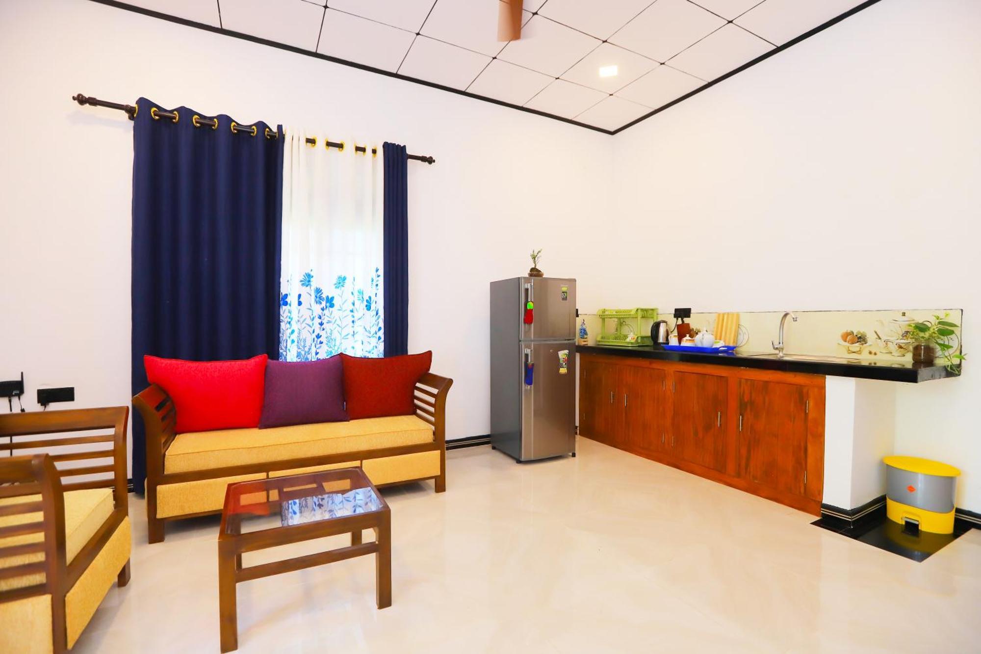 ดินซารา เพิร์ล วิลลา Bed & Breakfast เวลิกามา ภายนอก รูปภาพ