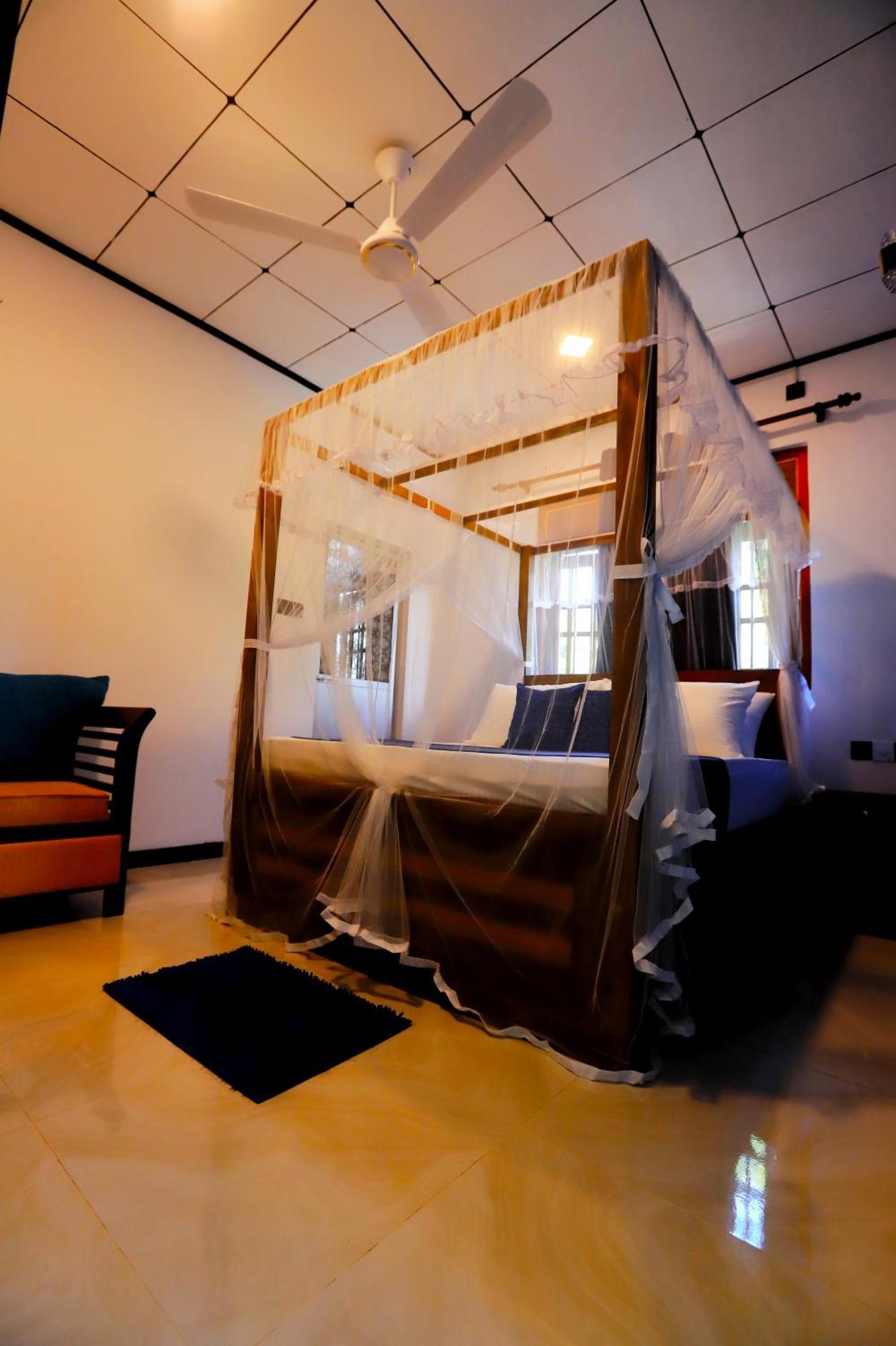 ดินซารา เพิร์ล วิลลา Bed & Breakfast เวลิกามา ภายนอก รูปภาพ