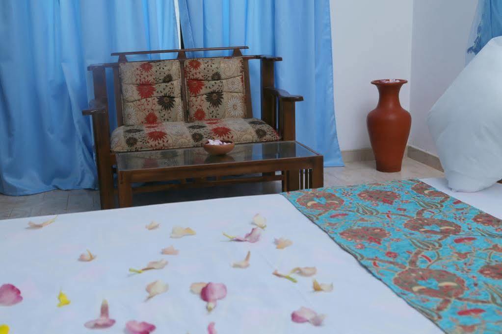 ดินซารา เพิร์ล วิลลา Bed & Breakfast เวลิกามา ภายนอก รูปภาพ